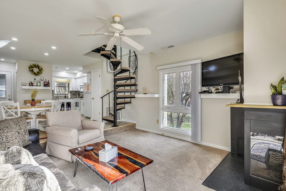 Main Level,Living Area,