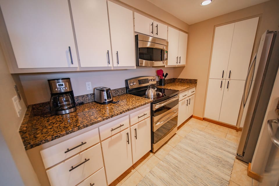 Fully equipped kitchen