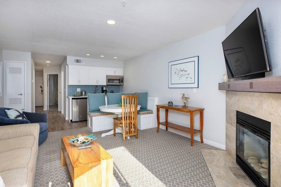 Living Room with Fireplace