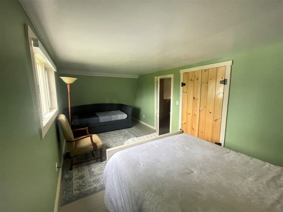 Bedroom #1- Queen Bed + Day Bed- Sleeps 4