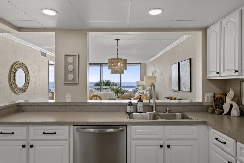 Spacious, updated kitchen, new stainless steel appliances recessed lighting 