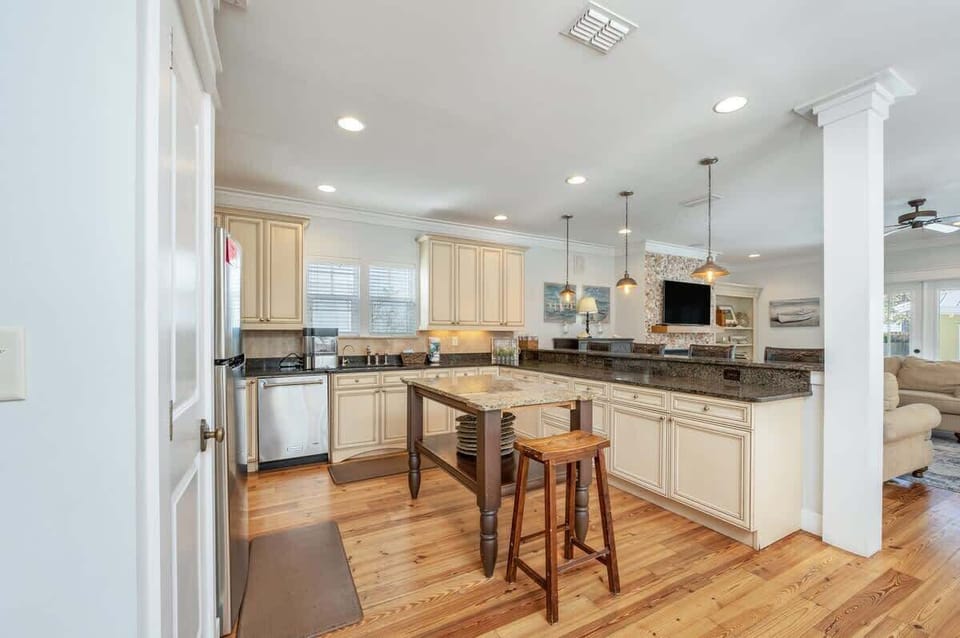 Feel right at home in a kitchen made for comfort and convenience.