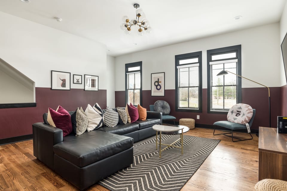 Welcome to Lambert & Reba!