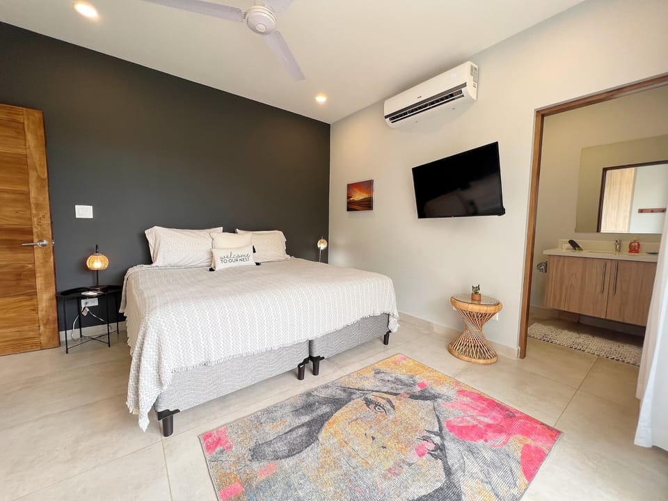 The third bedroom can be configured as a King or two single beds (shown here).