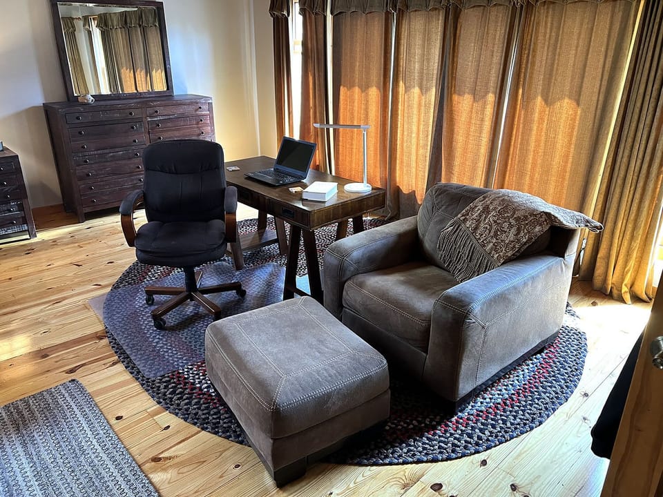 Work/study area in Master Suite.