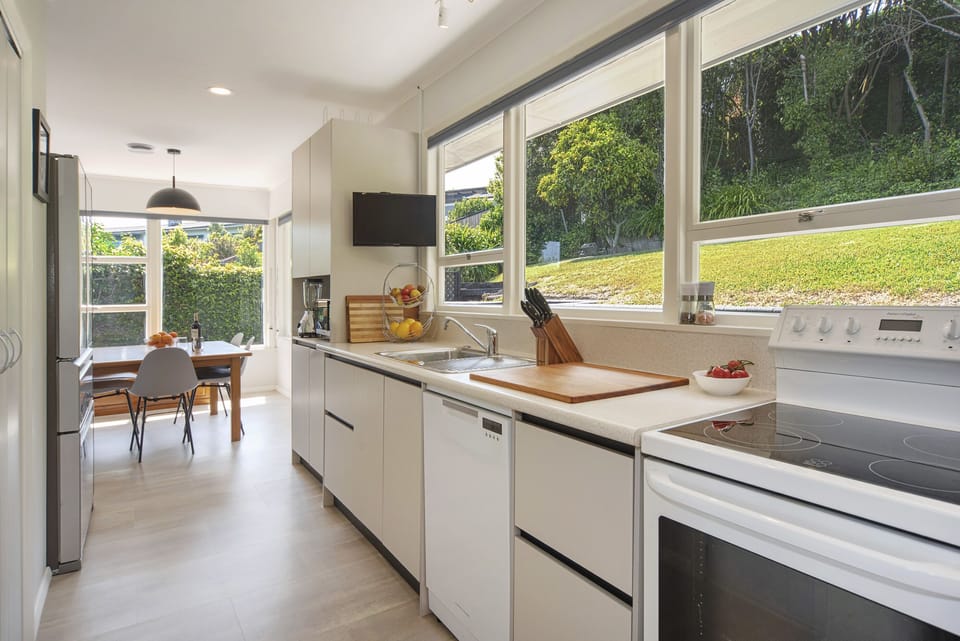 Kitchen & Dining area

