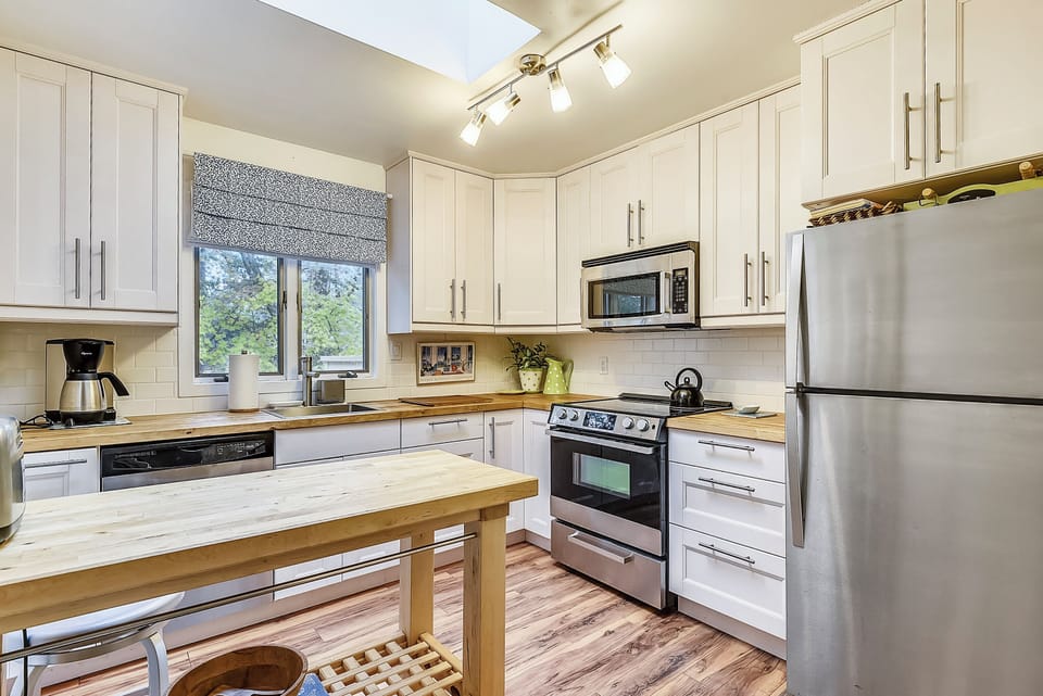 Main Level,Kitchen,