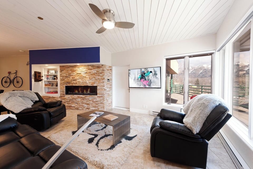 Main Living Space - TV, Electric Fireplace, Deck and Views