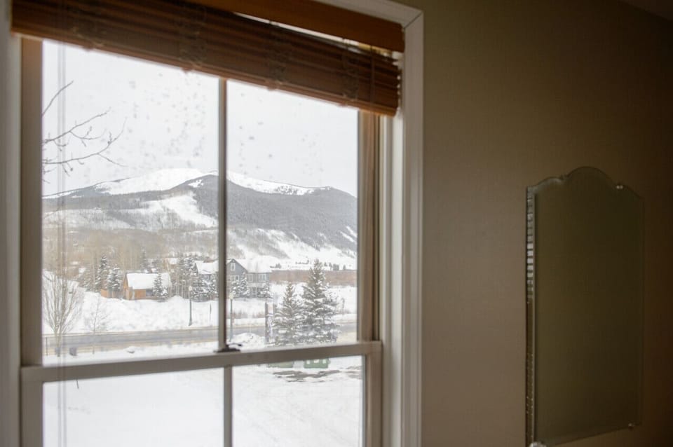 Bedroom view of Paradise Divide