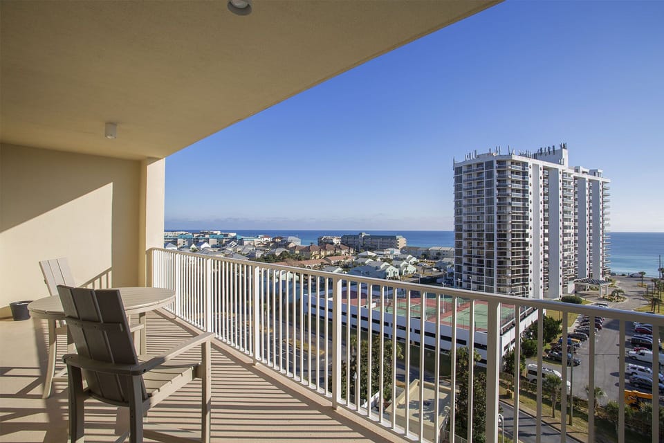 22-Ariel-Dunes-I-904-Balcony