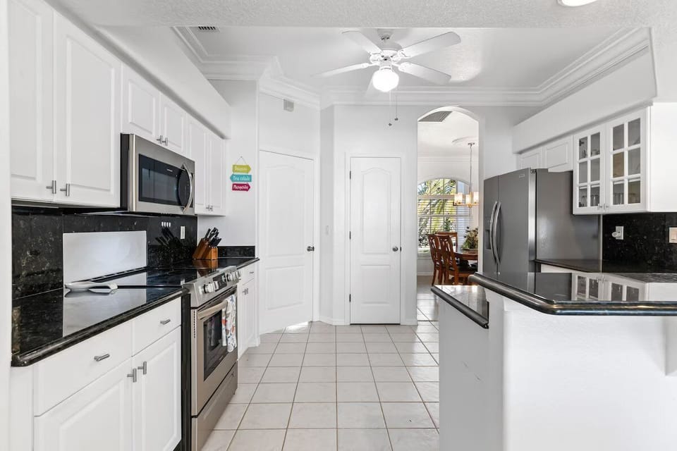 Deluxe Kitchen