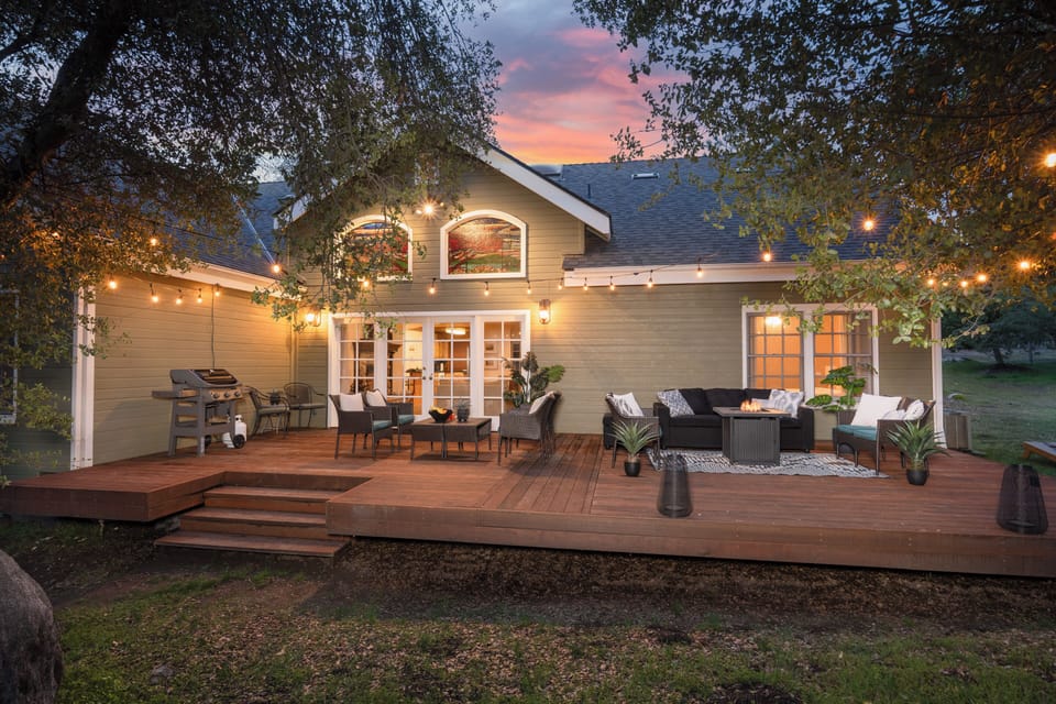 Private mountain getaway!