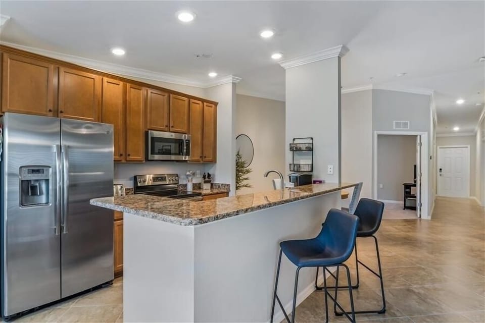 Entryway, Entrance to Den into Kitchen