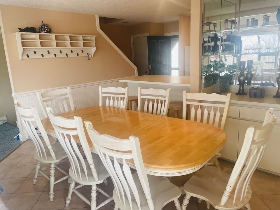 Dining Room table and wet bar