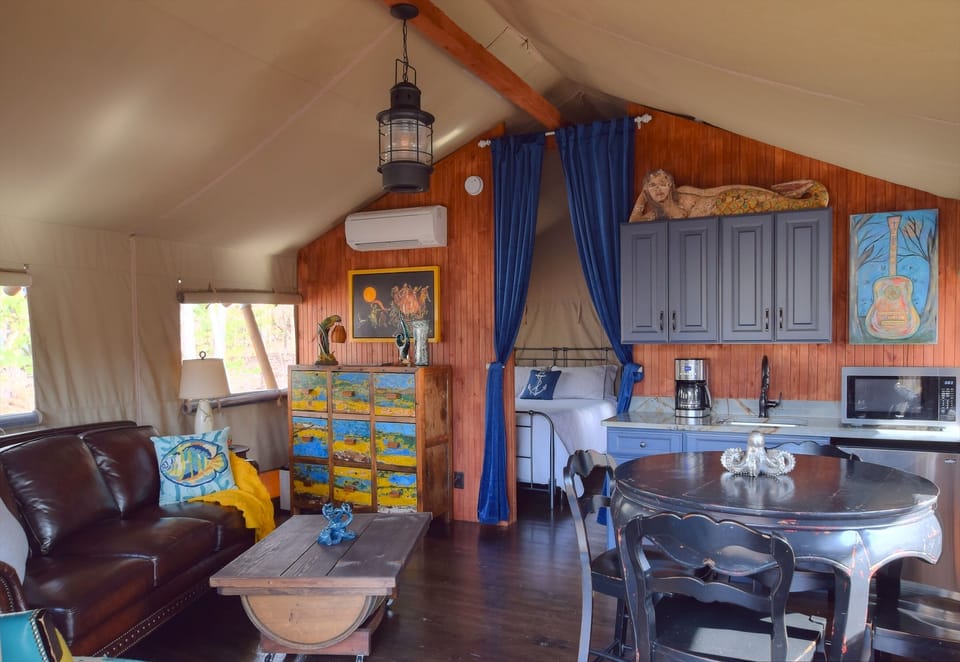 Plenty of room for dining and relaxing. A full kitchenette too.  
