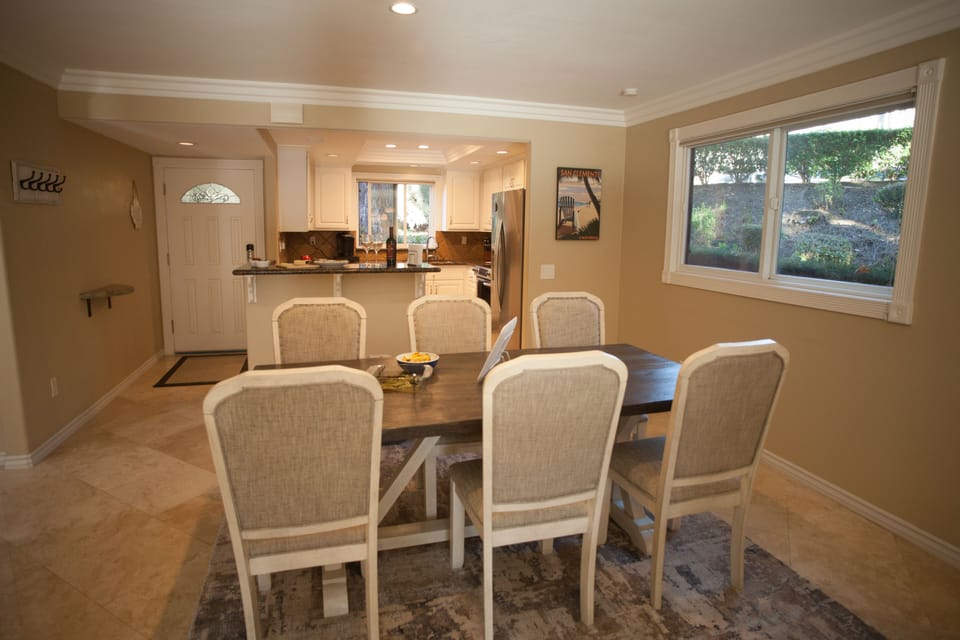 Convenient to Kitchen