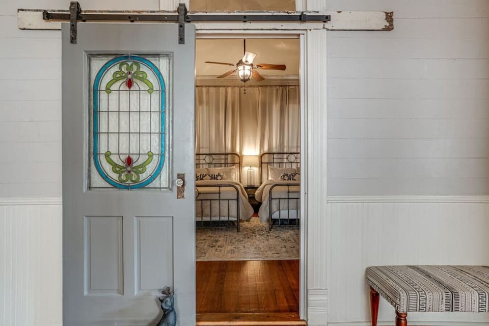 Bedroom 4 - 2 Queen Beds with Private Bathroom