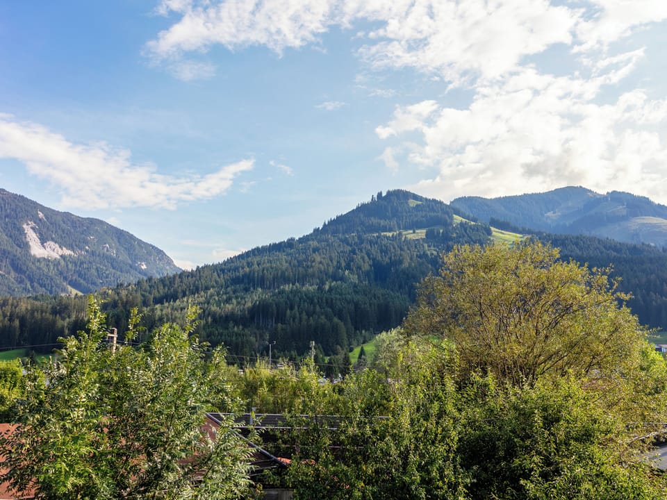 Surroundings [summer] (1-5 km)