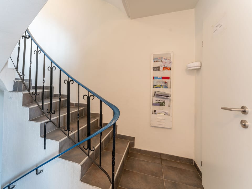 Entrance / Reception