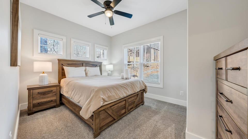 Bedroom (Main Level)