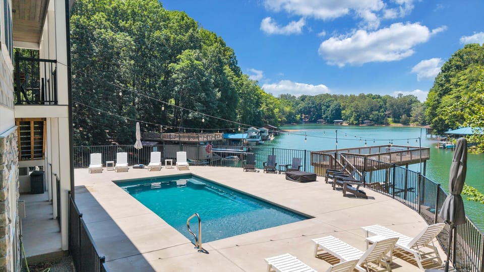 Beacon Pointe