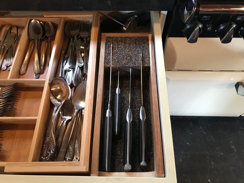 Sharp knives to delight your chef. 