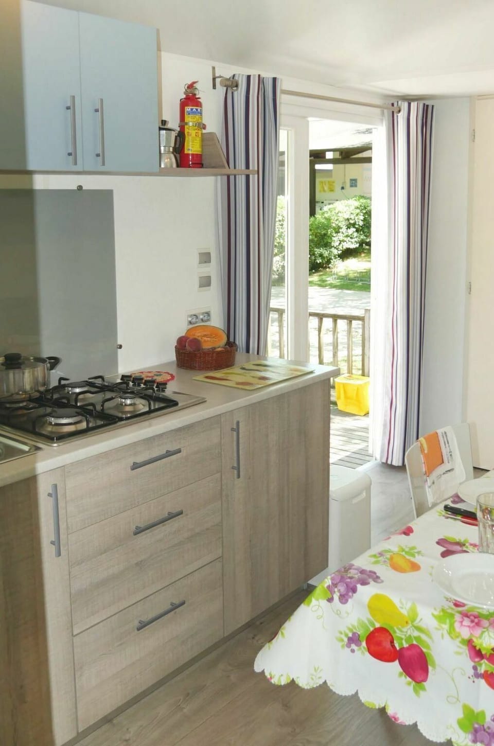 Cabinetry, Furniture, Property, Countertop, Drawer, Window, Kitchen, Curtain, Interior Design, Kitchen Stove