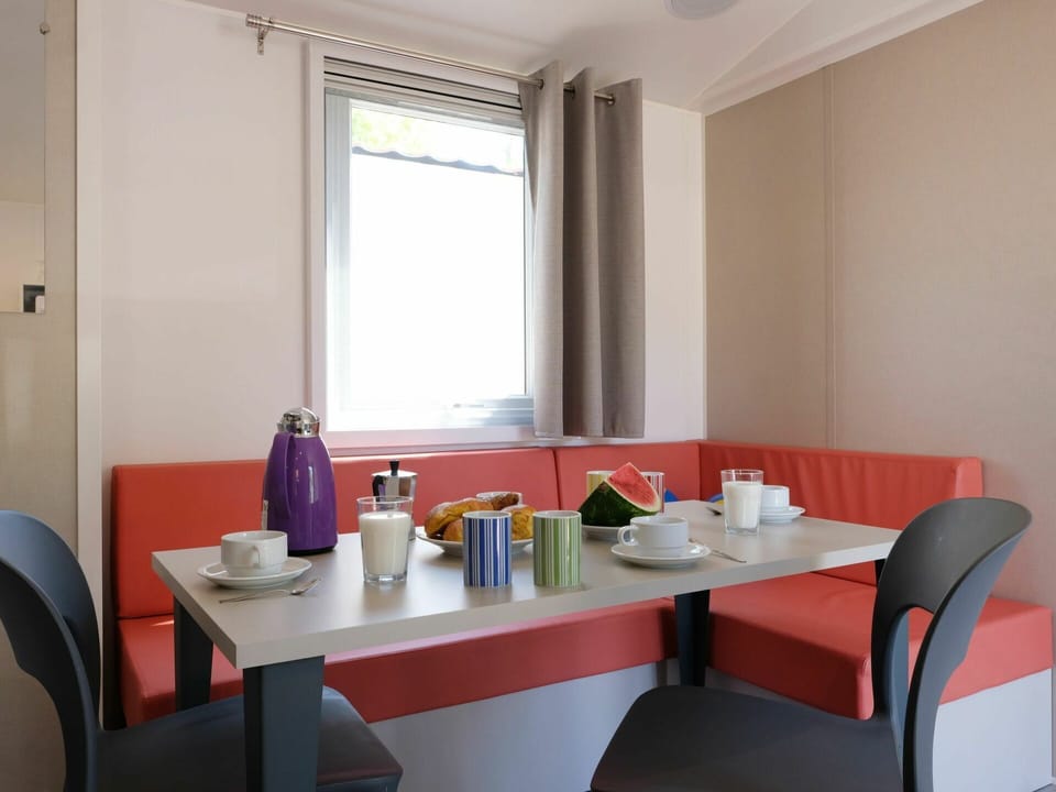Table, Furniture, Building, Window, Chair, Interior Design, Flooring, Window Blind, Floor, Shade