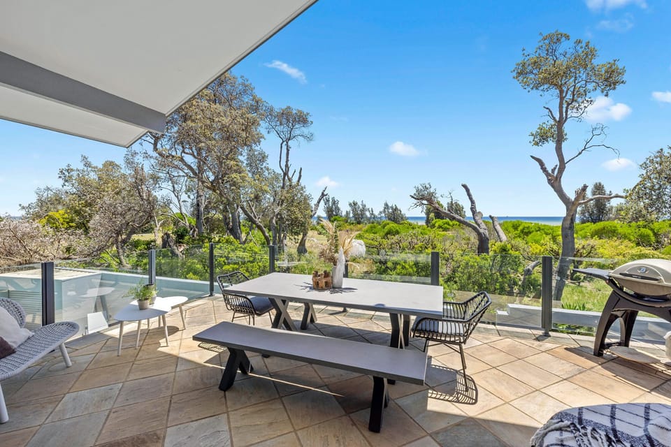 Balcony/BBQ/Ocean View 