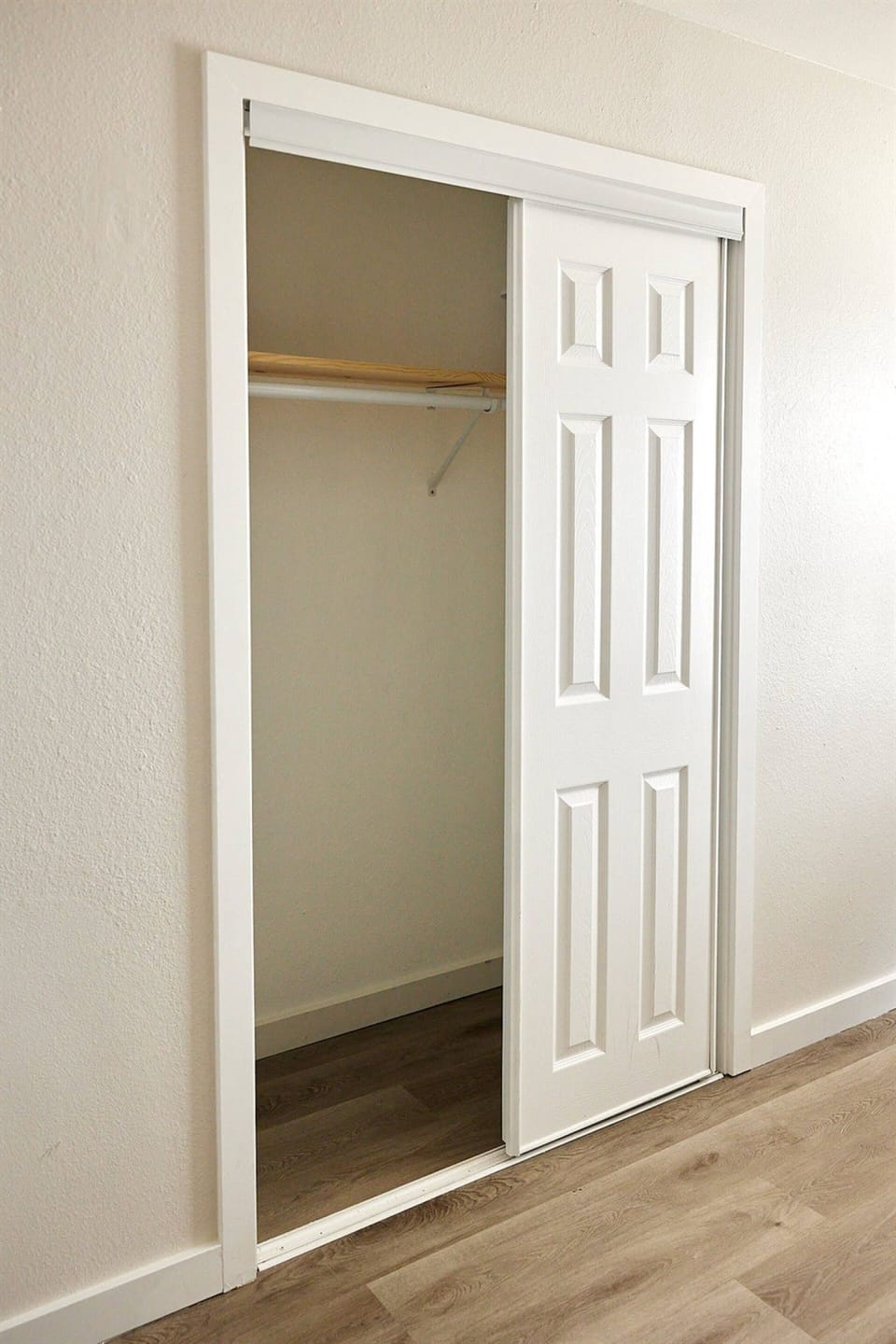 The primary bedroom has 3 closets