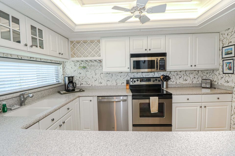 St. Augustine Beach Rentals Kitchen