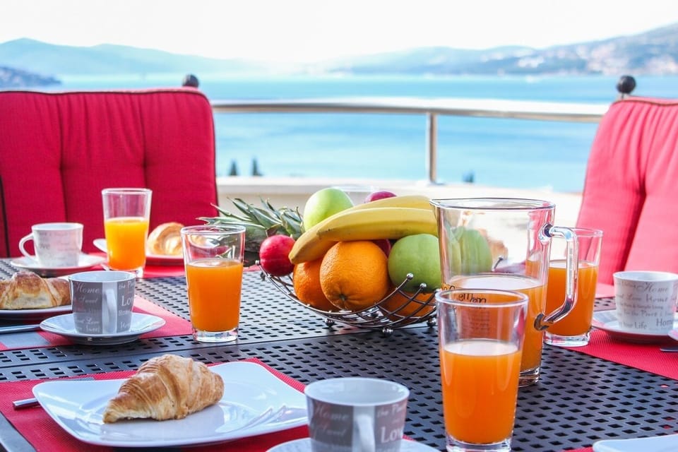Large sea view terrace