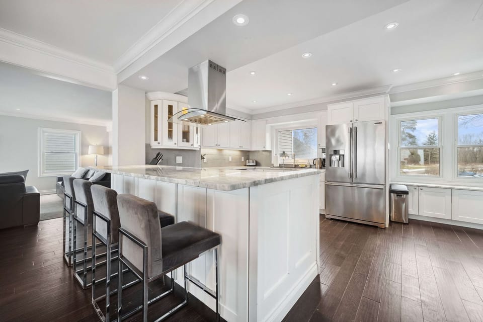 d7aa70f5-3a16-4afb-828f-d6a57b593777