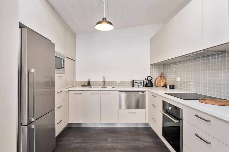 Well-appointed modern kitchen.