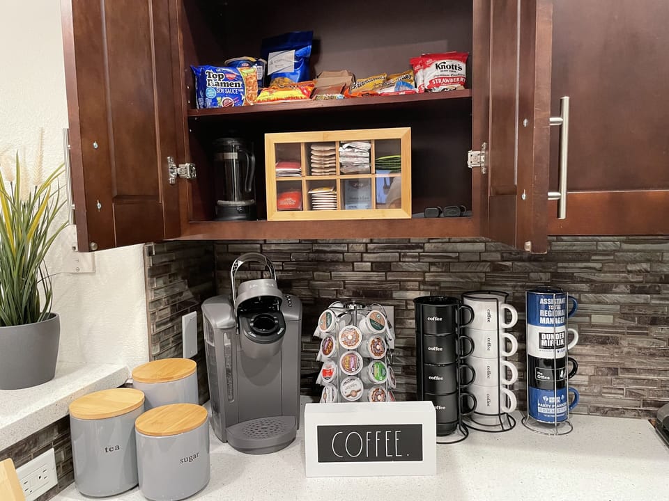 Coffee, tea & snacks area