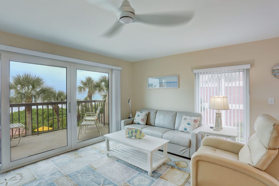 Spacious Living Room Area