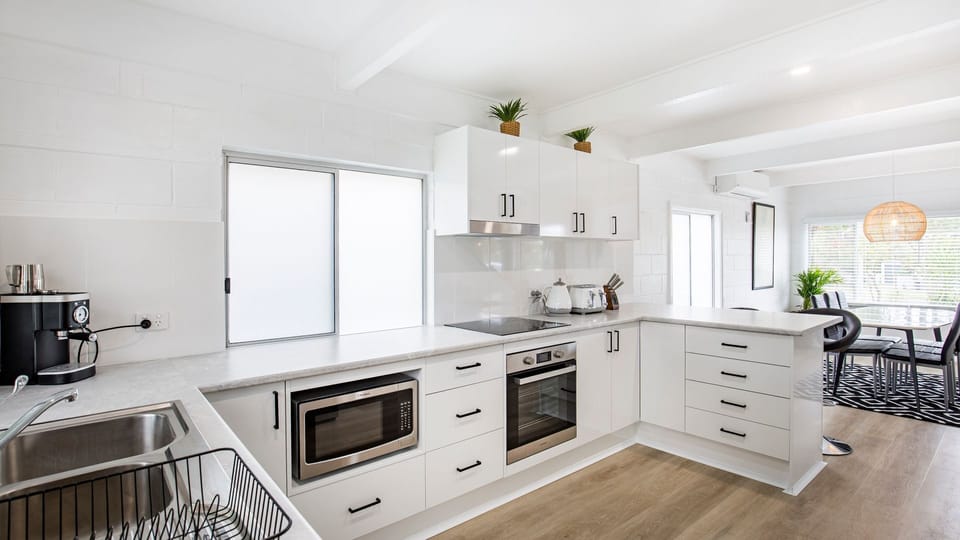 Fantastic chef's kitchen for preparing gourmet meals