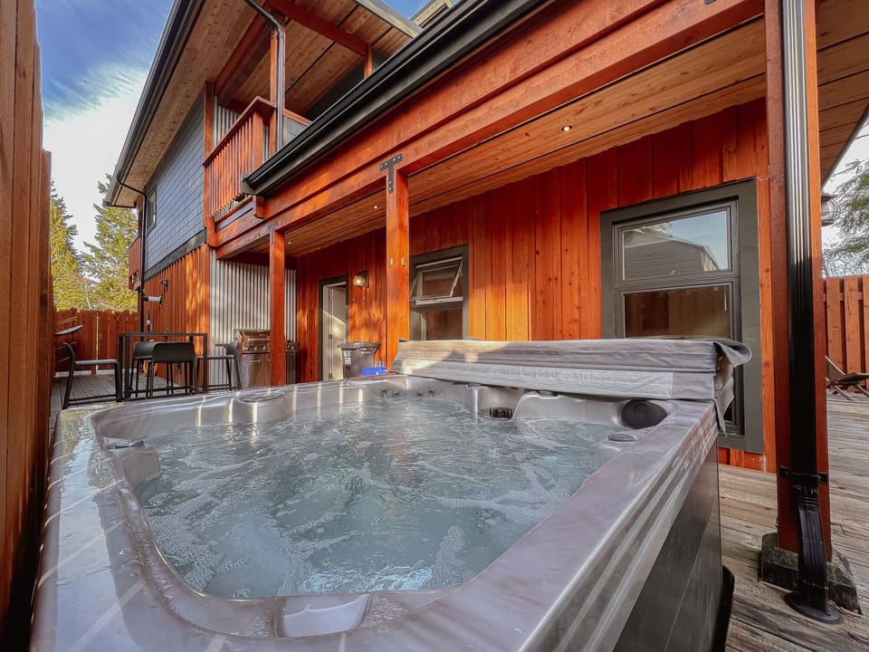 Backyard Hot tub