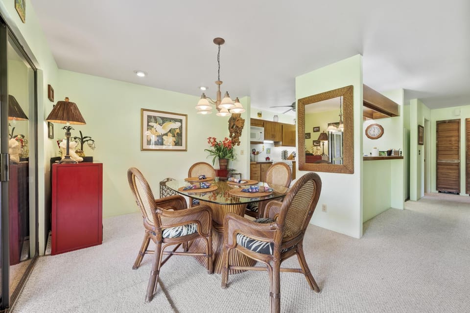 A comfortable space to enjoy meals together in paradise