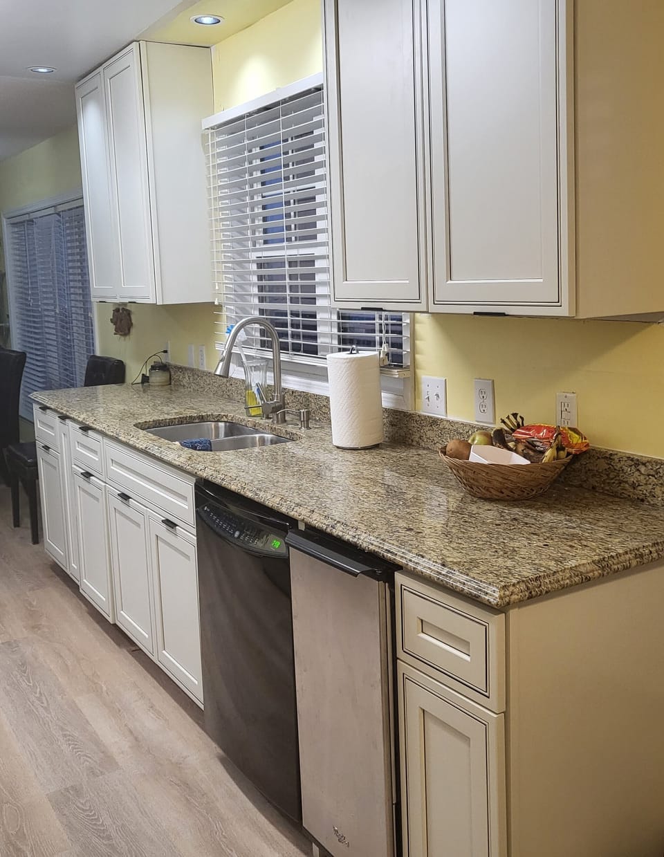 Kitchen, left side
