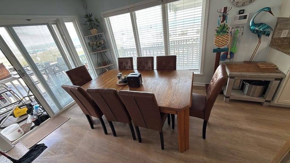 Dining room, view of ocean