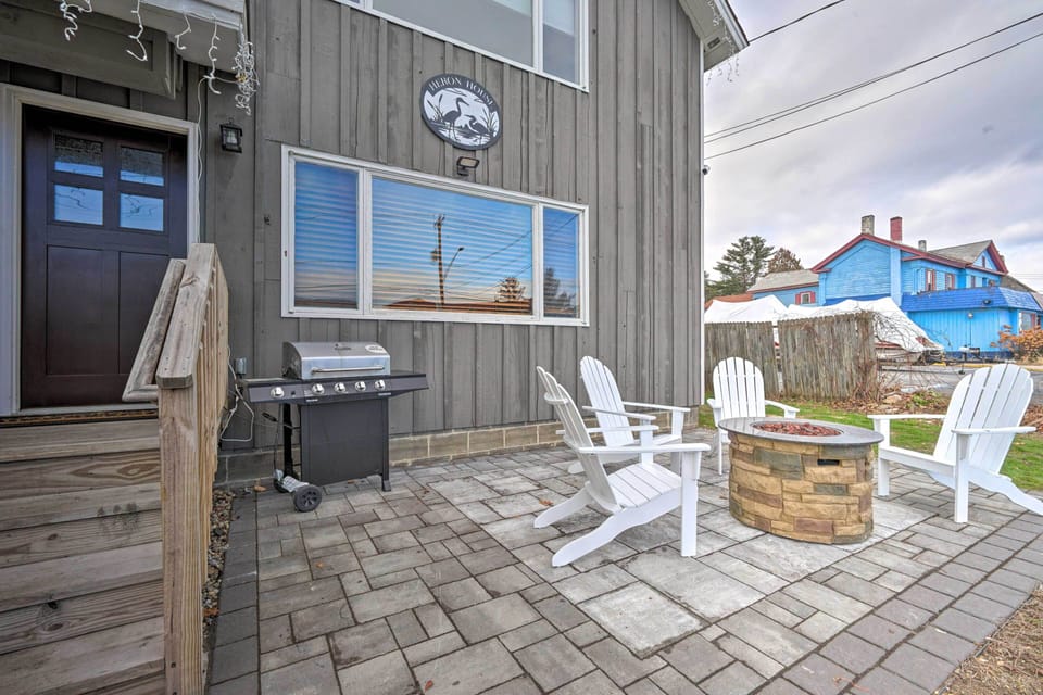 Patio | Keyless Entry | Free WiFi | 2-Story Home
