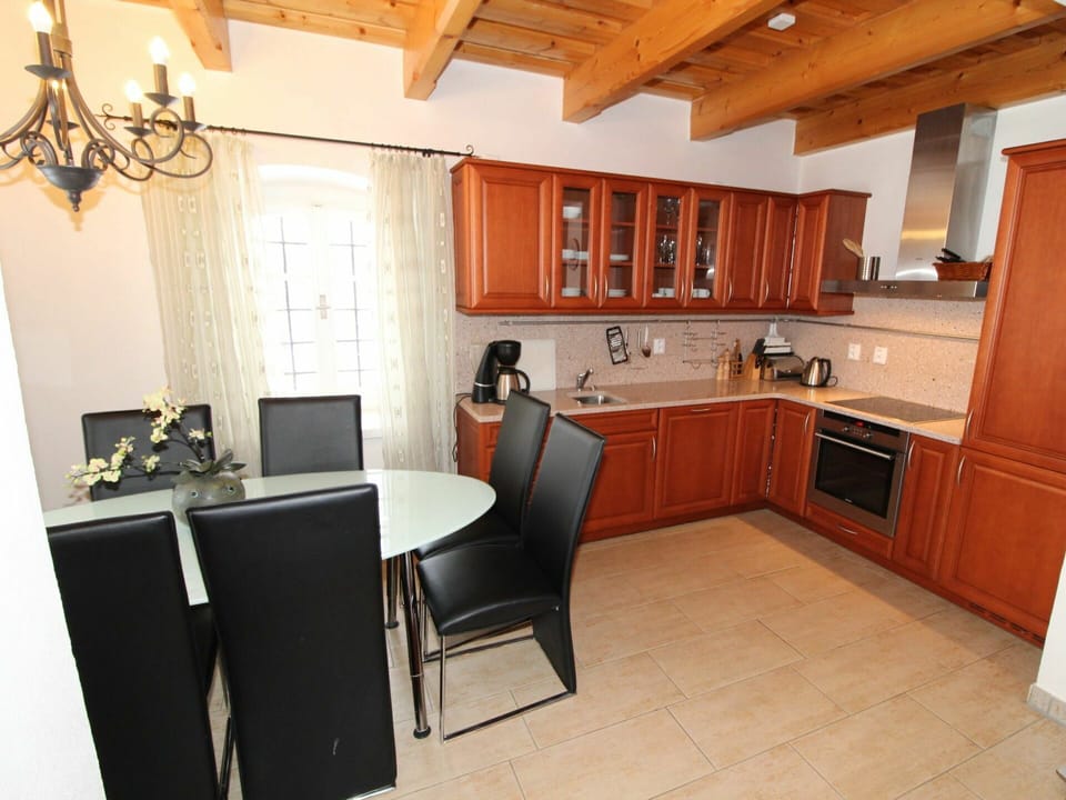 Furniture, Property, Cabinetry, Table, Window, Building, Wood, Chair, Interior Design, Kitchen