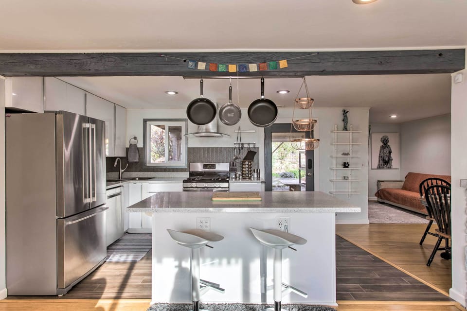 Kitchen | Fully Equipped