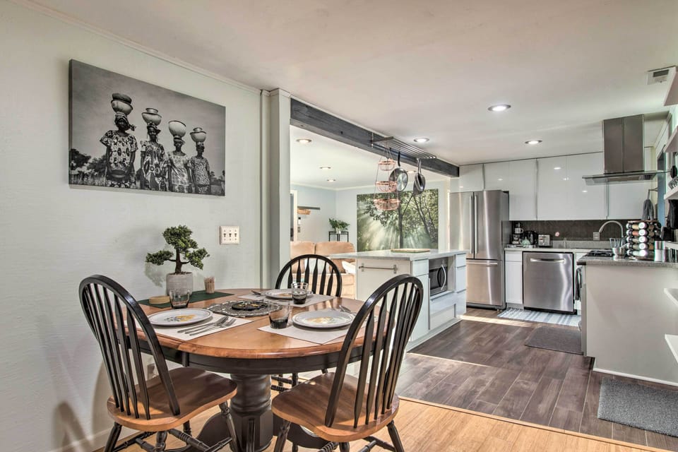Dining Area | 1-Story Home