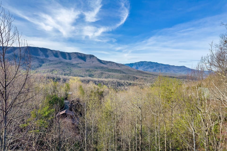 Year round Mountain views.