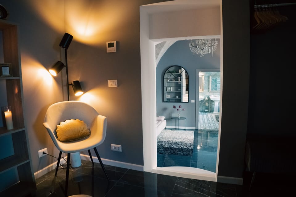 Duchess Suite in Historical Centre, 3min to beach and Private Parking Apartment in Polignano a Mare