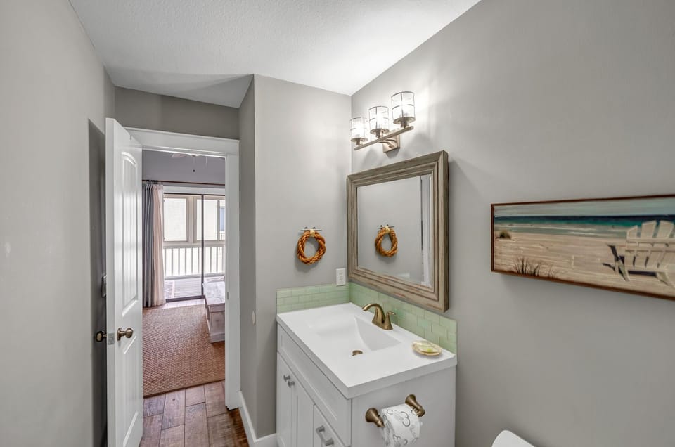 Attached Owner's Bathroom