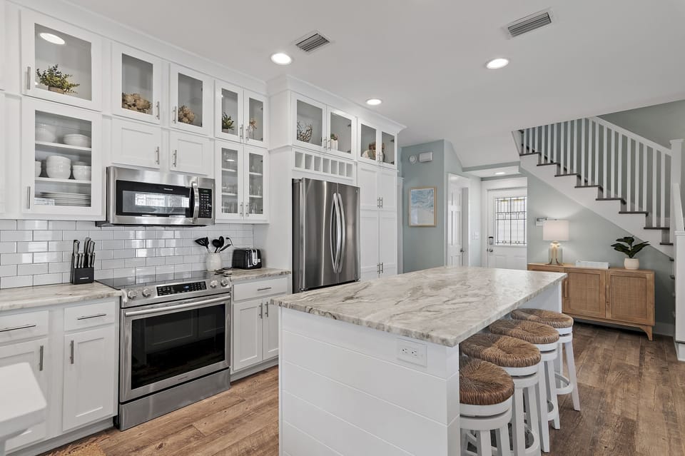 Wave N Sea - Water's Edge at Seacrest Beach - First Floor - Dining and Kitchen Area