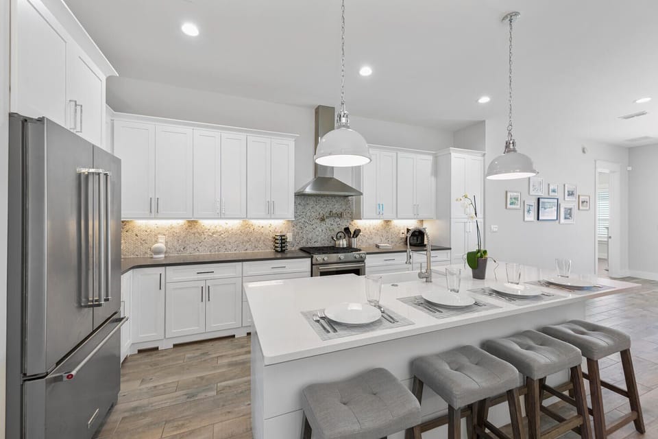 Chef's kitchen with oversized island